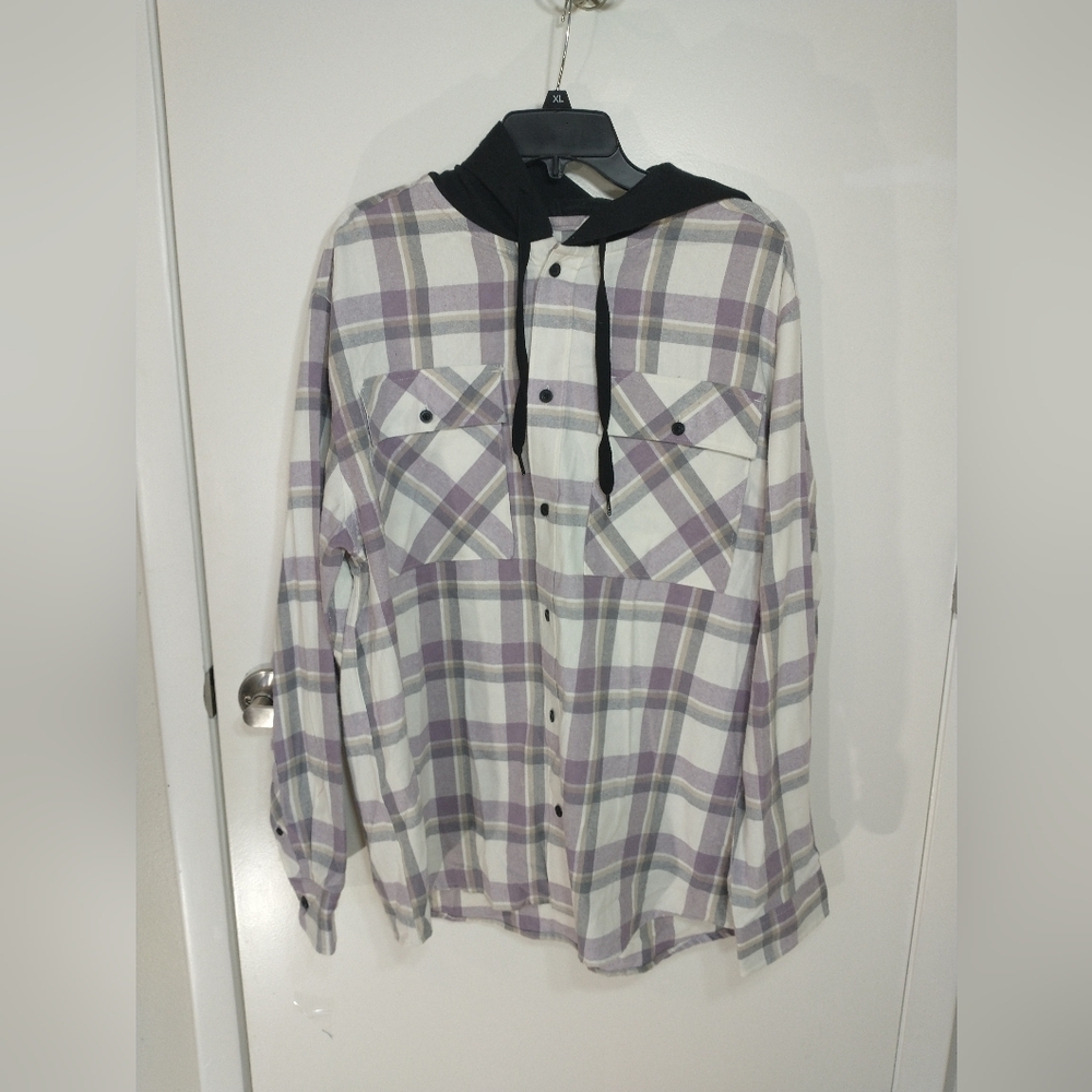No Boundaries Hooded Plaid Flannel Jacket Shirt Button Down With pocketsL(42-44)